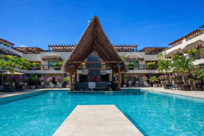 Iconic Private Pool at Aldea Thai