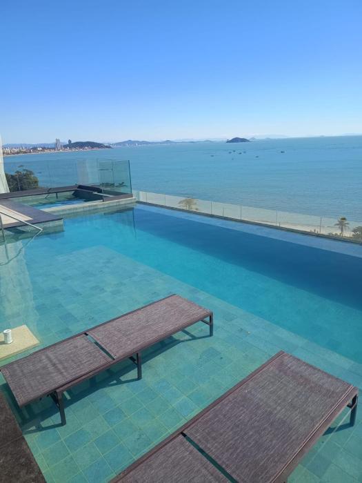 Side Sea View Near Beto Carrero