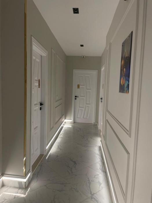 golden mask pyramids inn and jacuzzi