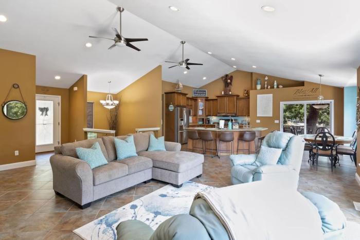 Eagle Ridge Retreat - Dock Hot Tub & Game Room