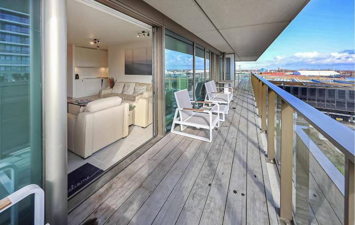Cozy Apartment In Oostende With Harbor View