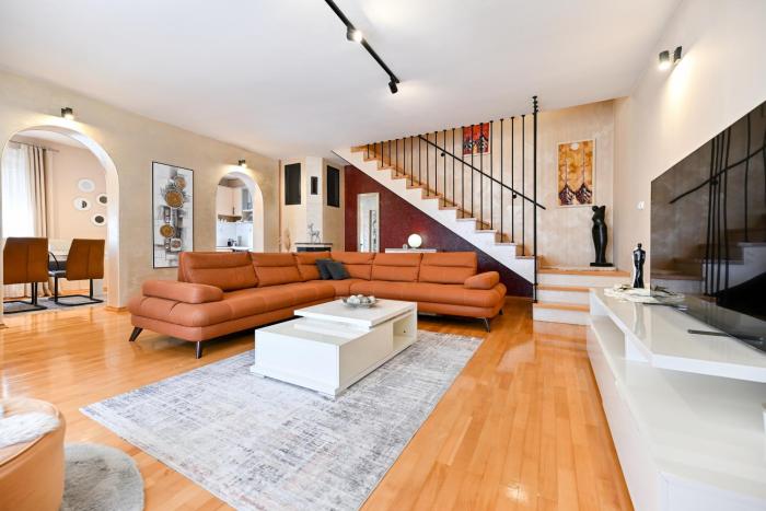 Deluxe Apartment Valentina