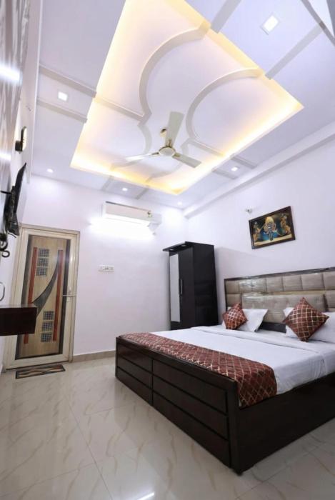 Mahadev P Guest House