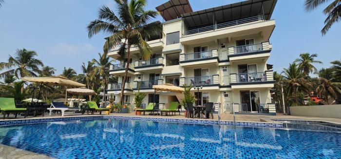 Beach Bliss Apartment Hotel - 7 Minutes walk to Beach