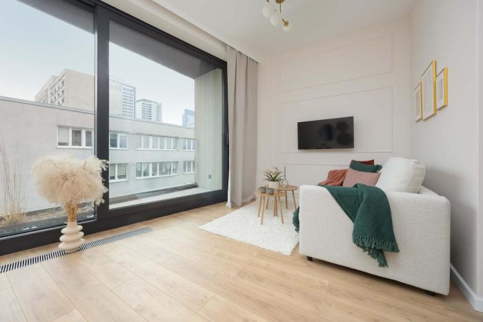Modern Studio Krochmalna with Air Conditioning Near Centre of Warsaw by Noclegi Renters