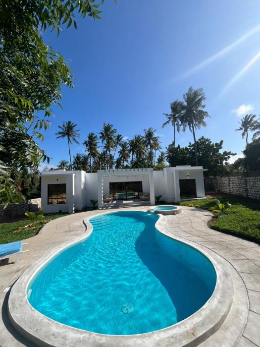 Ancora Villa Watamu Private Swahili Chic Family Villa