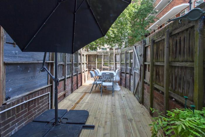 Lovely studio with garden space in Camden Market