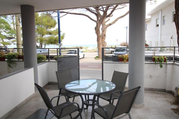 Beach-Apartmet-20-mt-from-the-beach