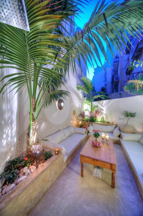 3 Bed Apt with Outdoor Space on Sliema Seafront