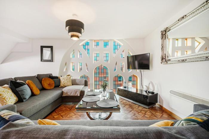 Luna Church 8 Blackpool