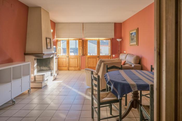 Alojamiento con chimenea en Sant Jaume de Llierca