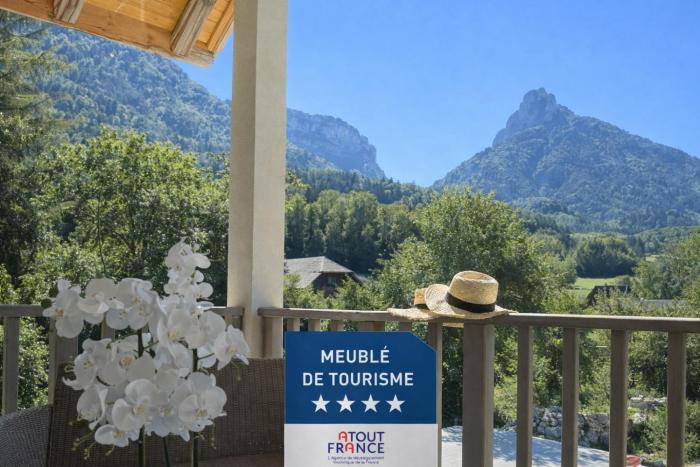 Entre lac et montagnes Bel appartement de standing