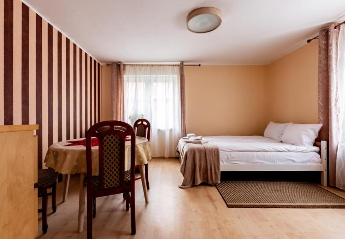 Hirszfelda Comfort Apartment by BookingHost