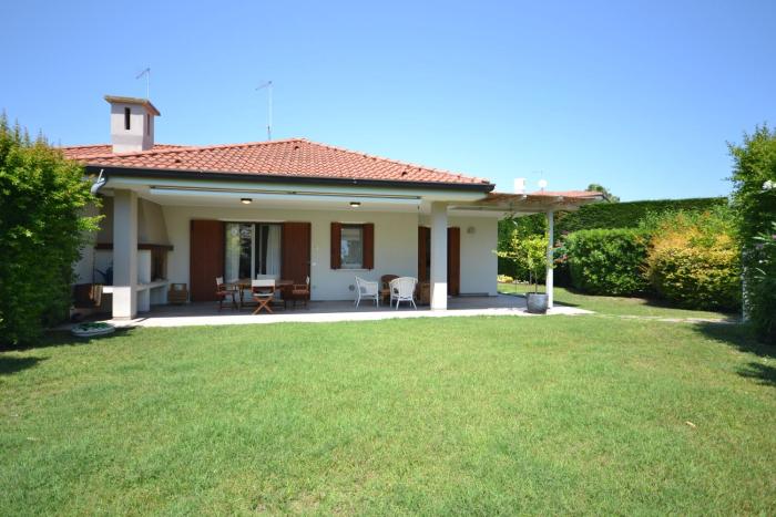 Villetta ristrutturata su piano unico Albarella