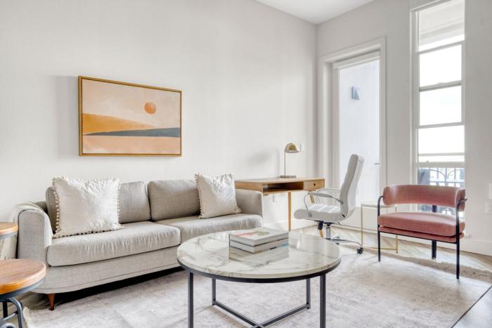 Redwood City 1BR w Gym WD nr Caltrain SFO-917