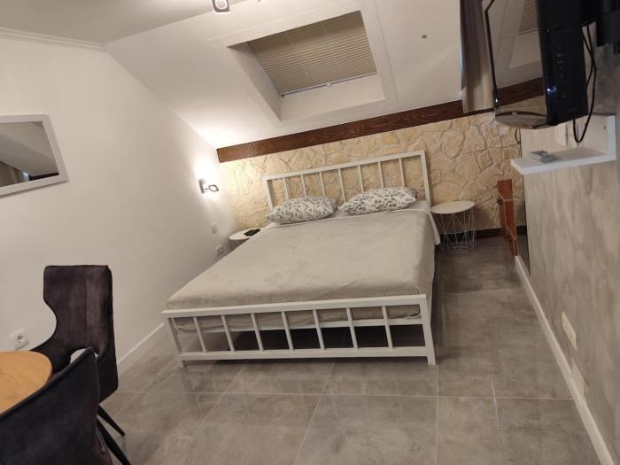 Apartment 2 in 500 years old house