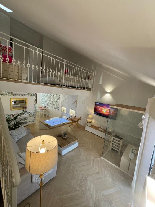 Camilla Luxury Home