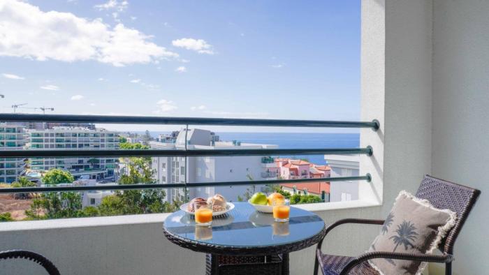 Like Home VI Praia Formosa I Sea View Balcony I Free Parking
