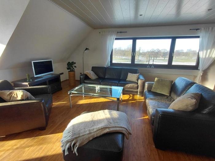 Gemütliche Wohnung mit Blick in die Wiesen