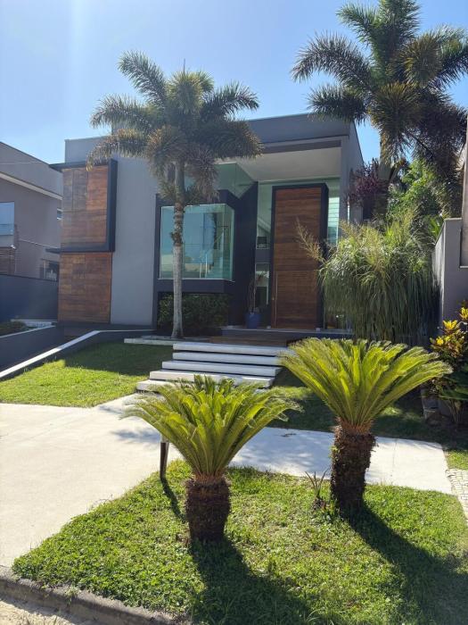 Casa inteira em Riviera de São Lourenço - Modulo 24 - 5 Quartos