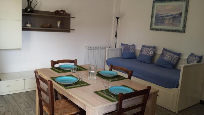 Apartment in villa Alassio