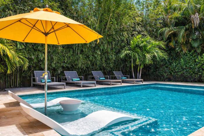 Luxury Tropical Family Oasis
