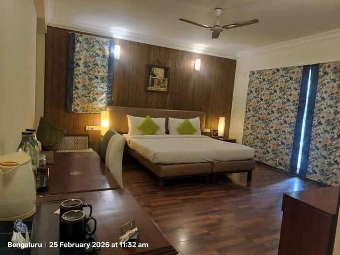 HM Suites & Studios