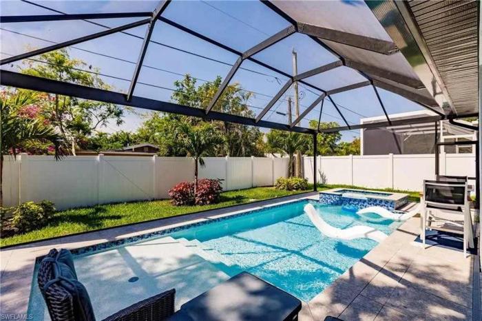 Bergamo 4BR Vacation Home with Private Pool Hot Tub and Ping Pong Near Beach