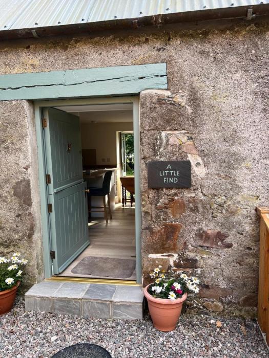 Secluded Stylish Coastal Hideaway, Skye View NC500