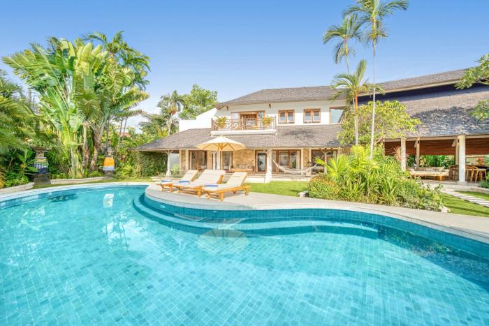 Villa Manhattan - Luxurious 4 BDR Villa, huge pool