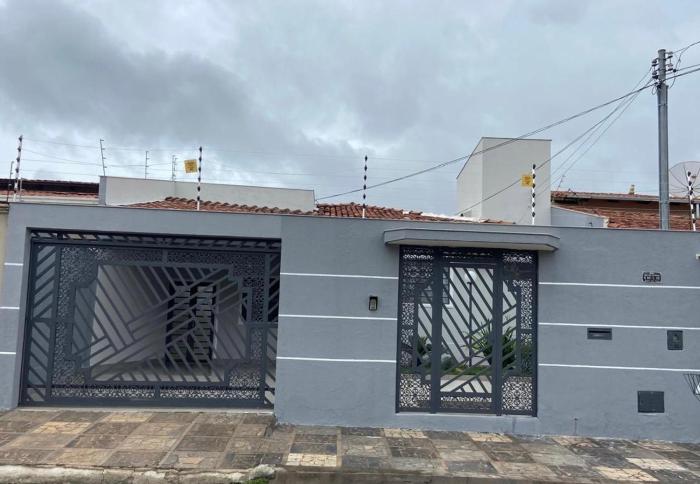 Casa ampla e confortável para temporada
