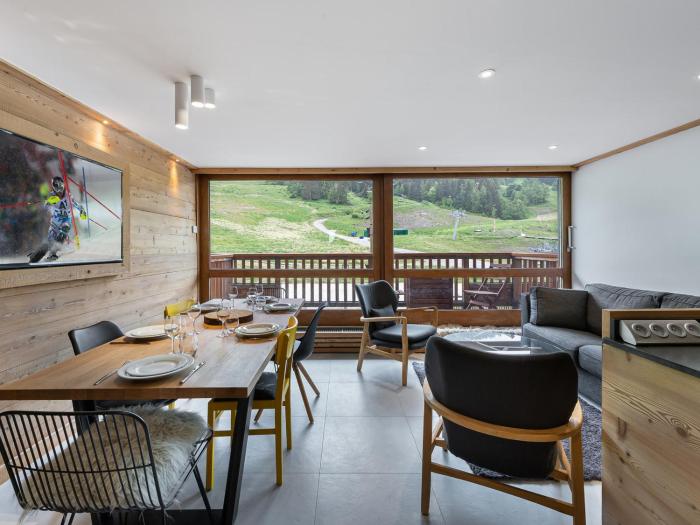 Séjour lumineux 3 pièces, 4 adultes, 2 enfants, WiFi, pieds des pistes - FR-1-562-18