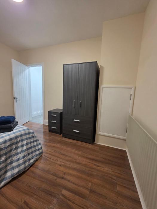 ELI STAY Ensuite rooms