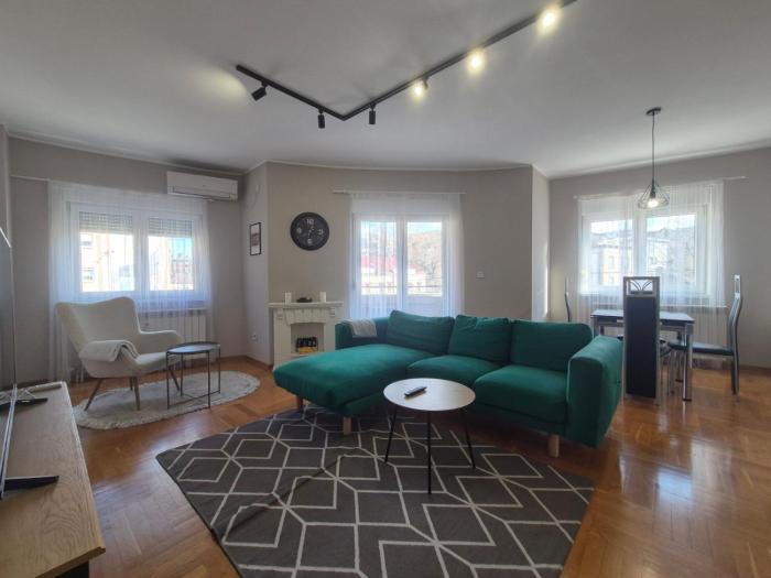 Vukov Spomenik Two-Bedroom Apartment with Terrace