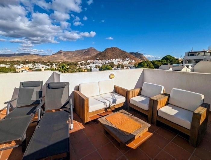 Casa Teresa - Terraza Privada con Vistas de San José y Zona Tranquila