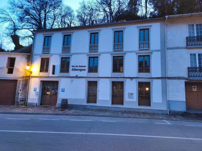 Albergue Val de Samos