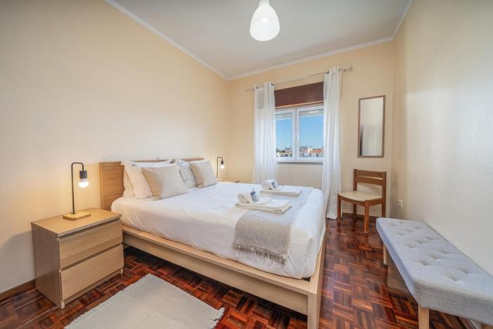 Central Apartment Near the Beaches #1922