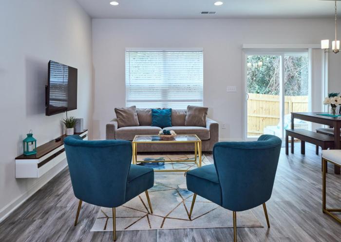 Southern Haven Stunning Modern Townhome