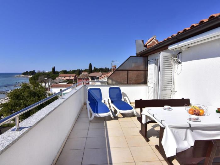 Apartment Wohnung in Zambratija mit Schöner Terrasse by Interhome