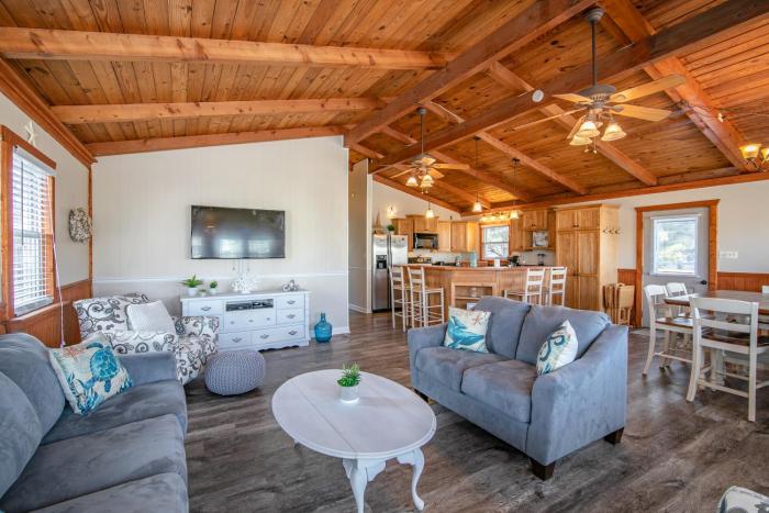 5377 - Memorial Blvd.