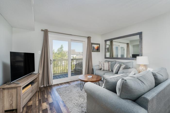 1845 - Shades by the Sea