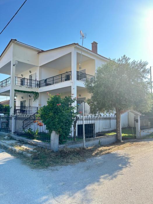 Αιολία Μεζονέτα με θέα τη θάλασσα