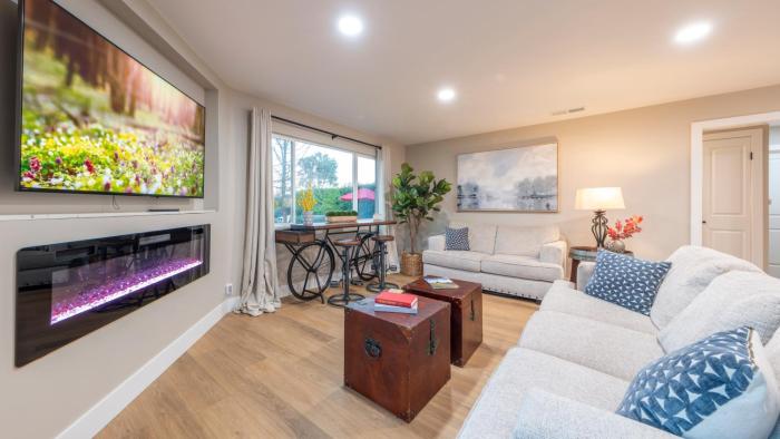 Folsom Old Town Escape