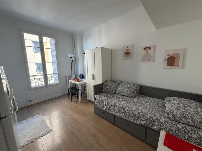 Studio aux portes de Paris