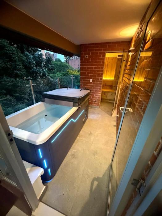 Walk To Provenza - Prime Location - Penthouse