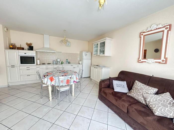 Location Vacances Saint-Jean-de-Monts: T2 Centre-Ville, Proche Plage et Commerces - FR-1-777-9