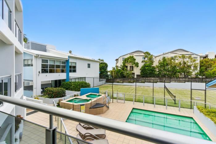 Elegant Coolum Seaside Retreat