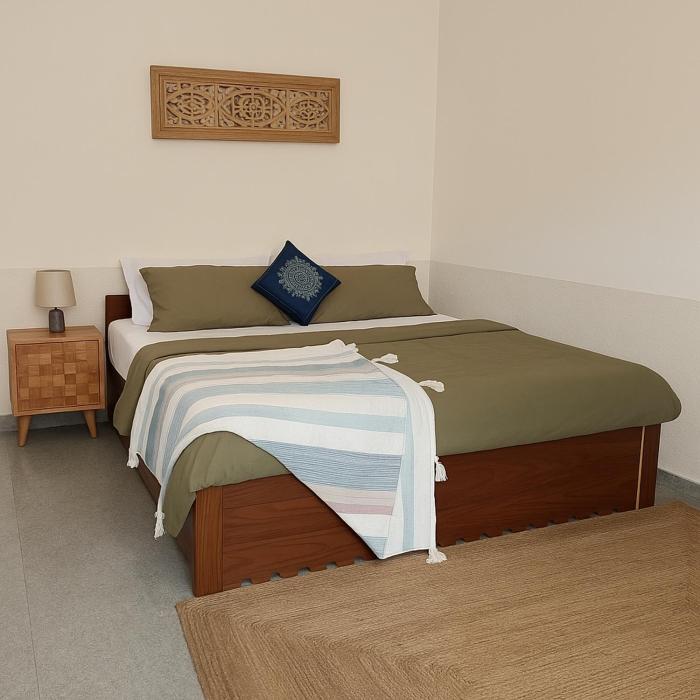 Shri Radha Madav Athithi Bhavan - Jatipura Govardhan Parikrama Marg