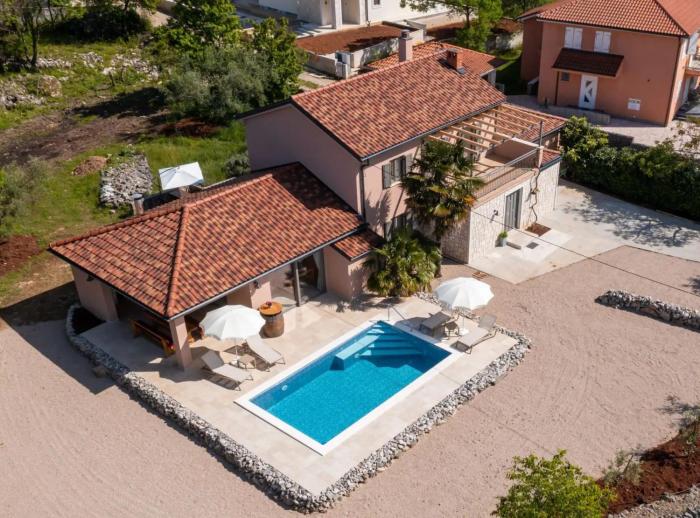 Villa Ulika with Pool