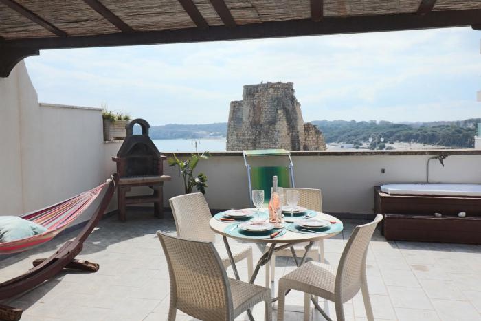 Casa Azzurra Torre dell Orso Stunning Sea View, AC & Free WiFi